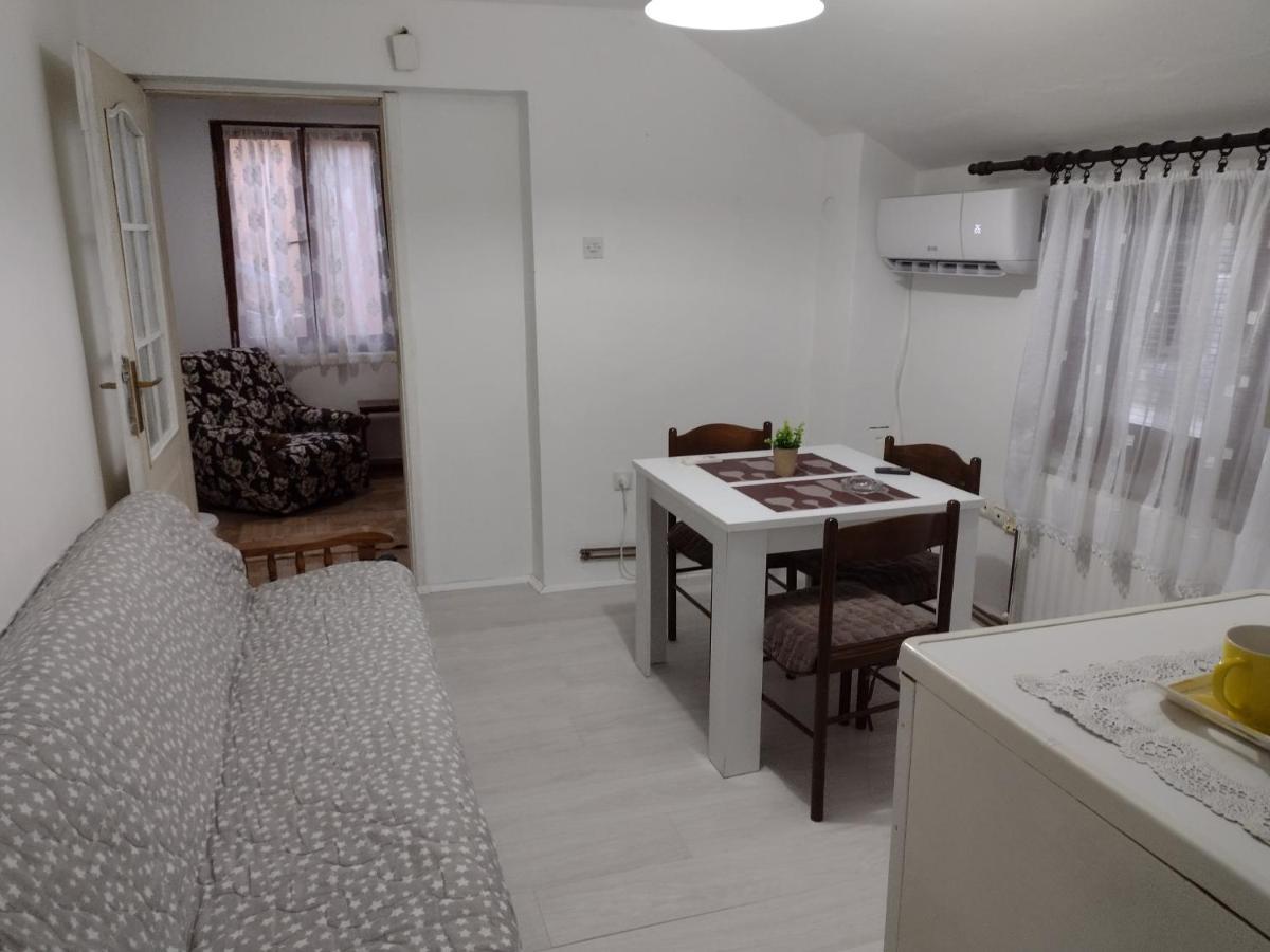 Ferienwohnung Apartman Dm Valjevo Exterior foto